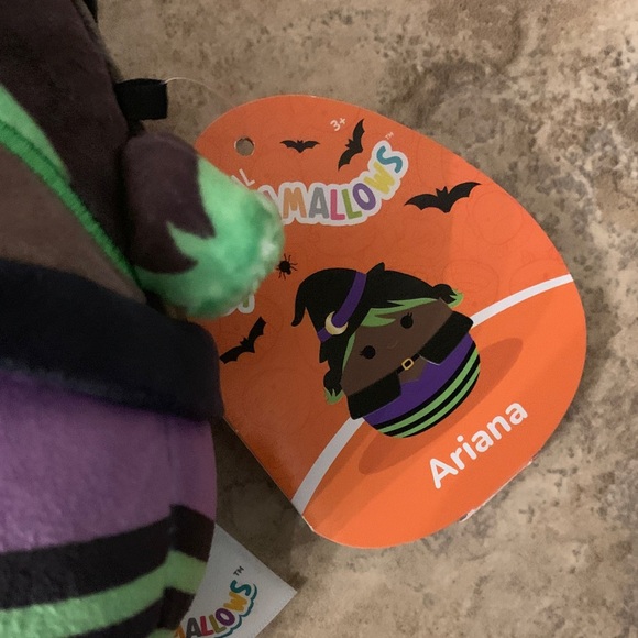 Squishmallows NEW Ariana Witch Plush with Black Hat and Green Hair - Picture 3 of 7